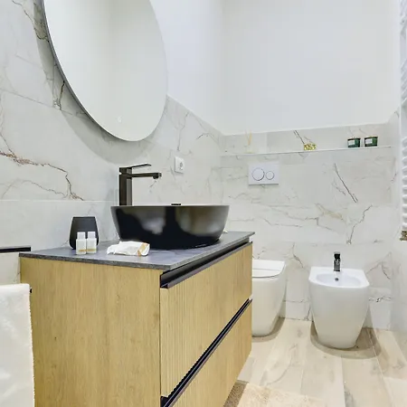 San Giovanni Cozy - And * Róma