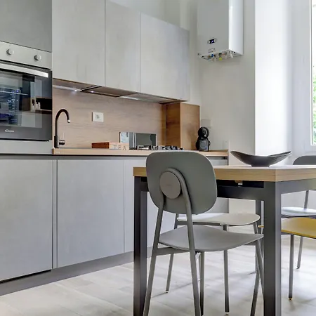 San Giovanni Cozy - And Apartman *